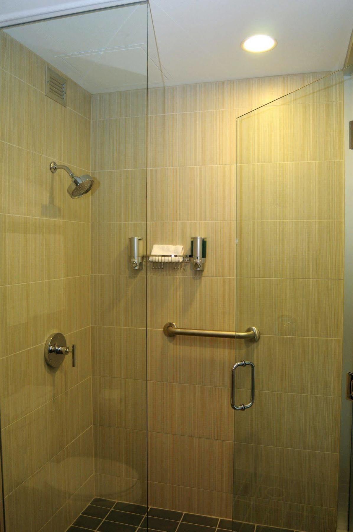 Aloft Beachwood Bagian luar foto
